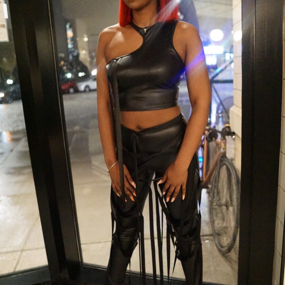 2 Pc Black Set